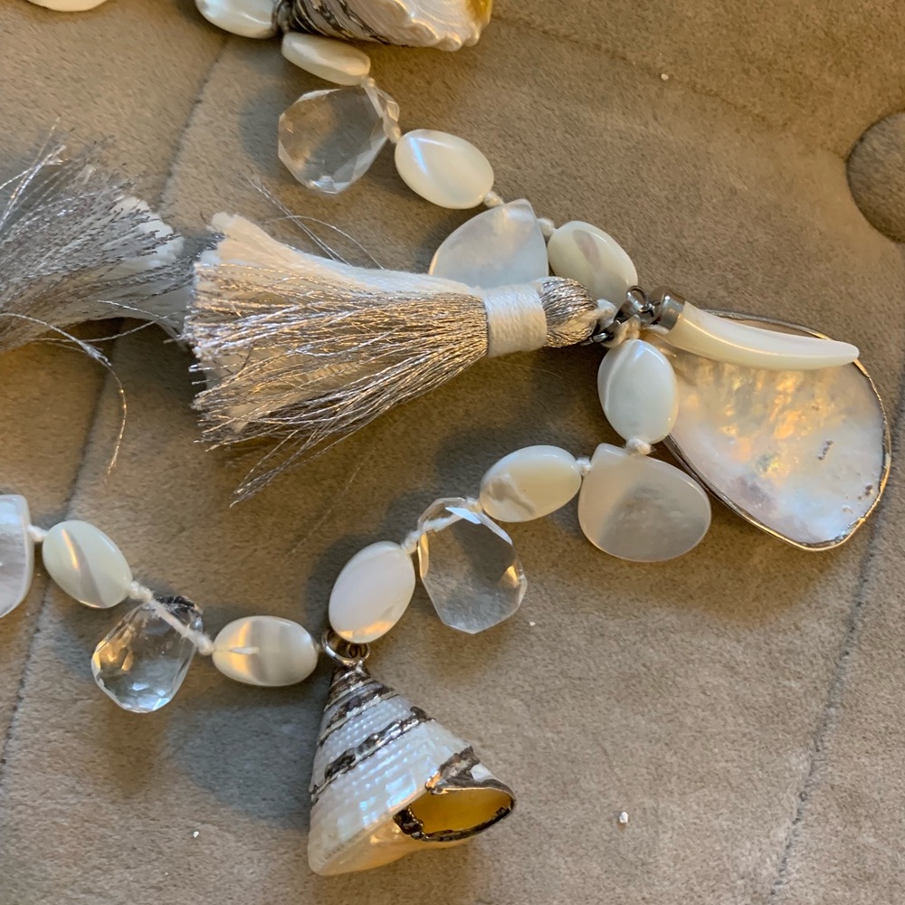 Shell necklace - Picture 5 of 5
